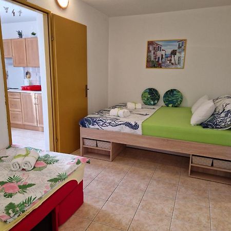 Apartmani Meri Ražanj 외부 사진