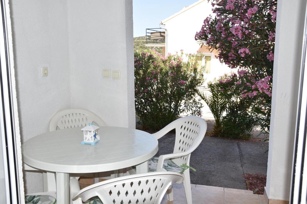 Apartmani Meri Ražanj 외부 사진