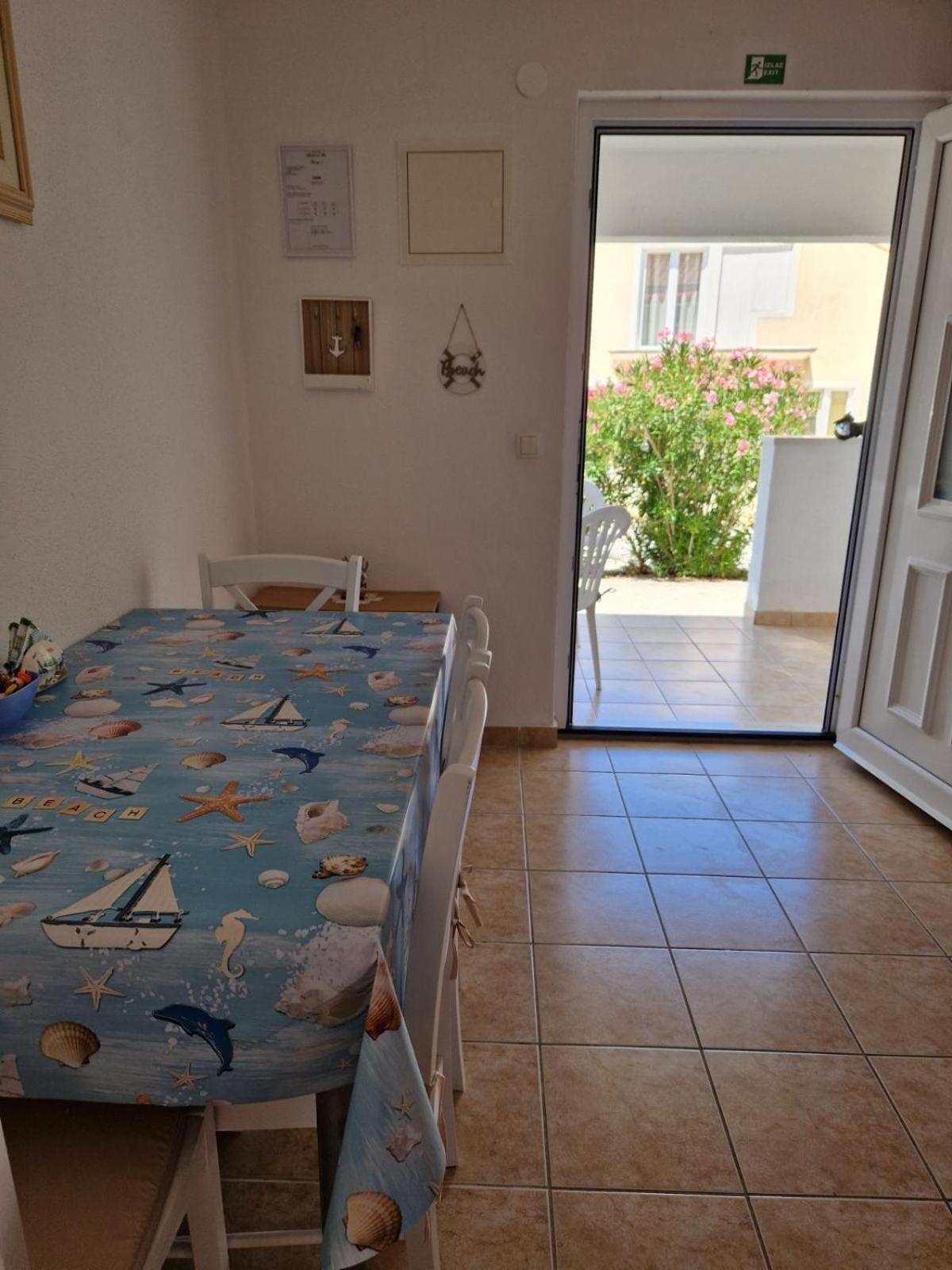 Apartmani Meri Ražanj 외부 사진
